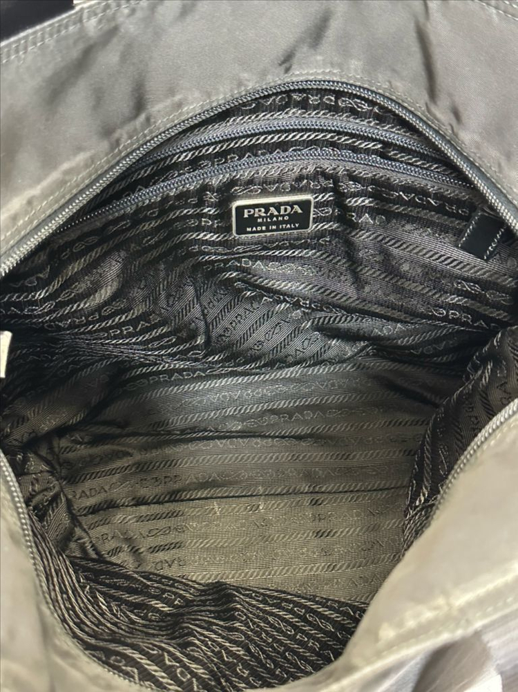 프라다 블랙 토트백 포코노 나일론 쇼퍼백 이미지