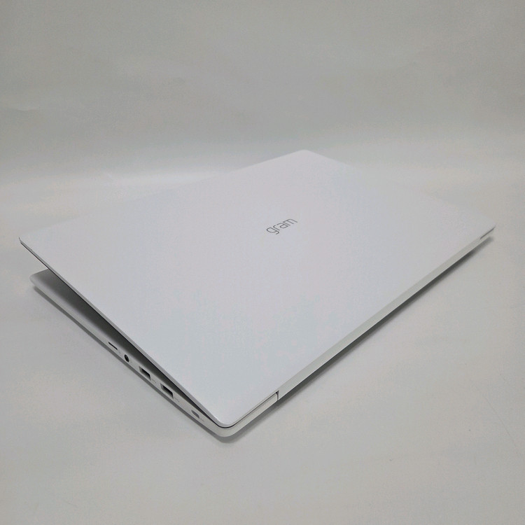 엘지노트북 i5 그램 17인치/gram/화이트/윈11 이미지
