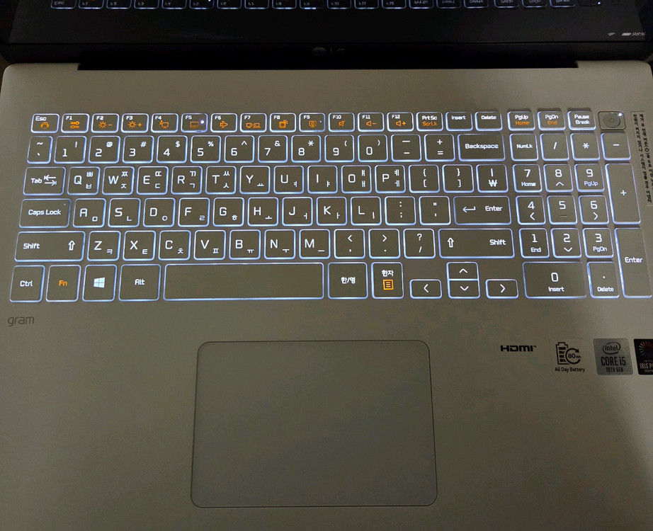 엘지노트북 i5 그램 17인치/gram/화이트/윈11 이미지