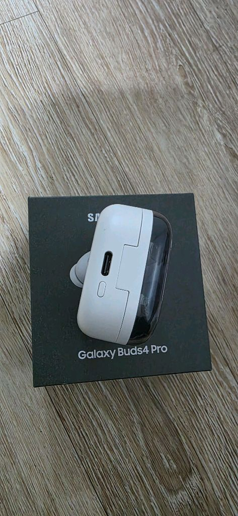 버즈4프로제품 이미지