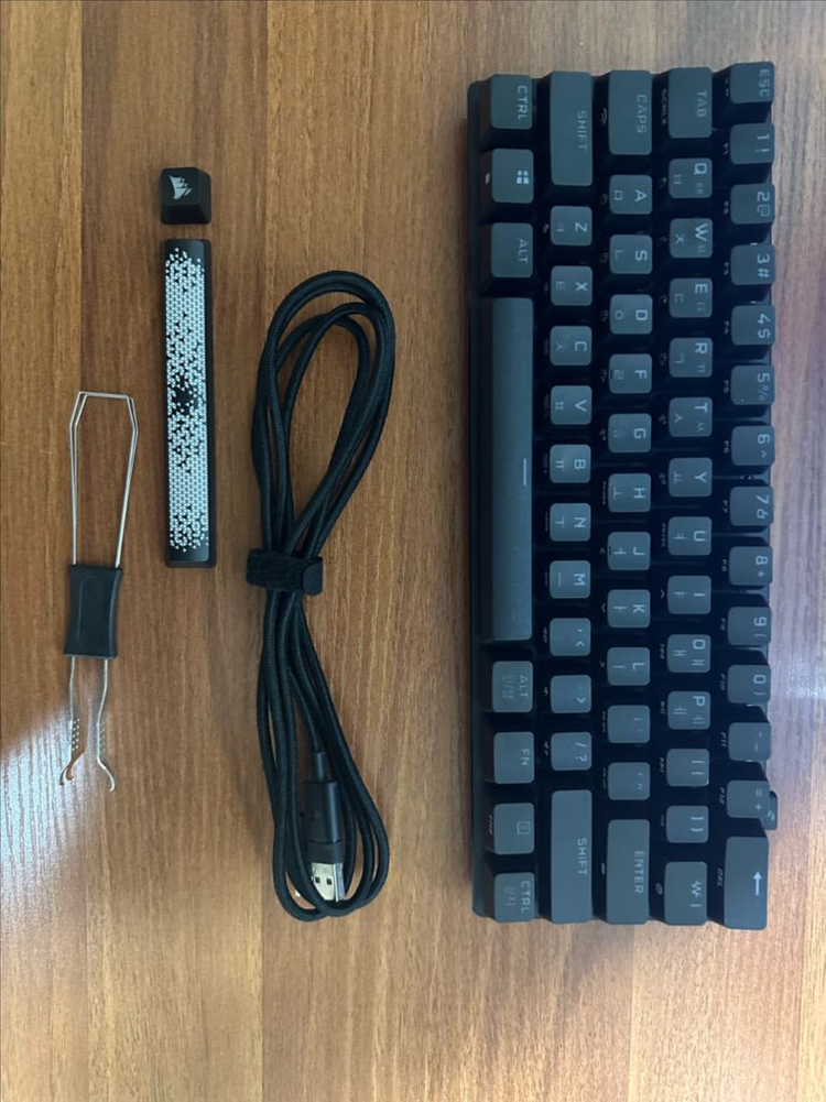 커세어 k70 pro mini키보드 팝니다. 저소음적축 이미지