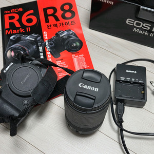 풀프레임 미러리스 캐논 r6m2 / rf 24-240 렌즈 이미지