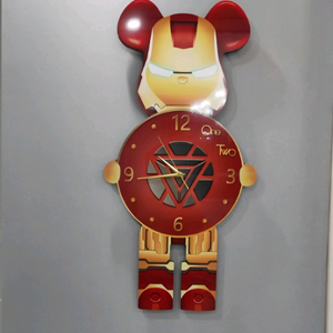 (새제품) 베어브릭 아이언맨 인테리어 벽시계 이미지