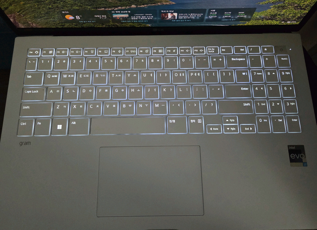 엘지 중고 노트북 i7 그램 화이트 gram 램16G/512G/엘더레이크 이미지