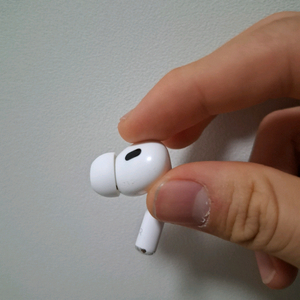 에어팟 프로2세대 오른쪽유닛 이미지