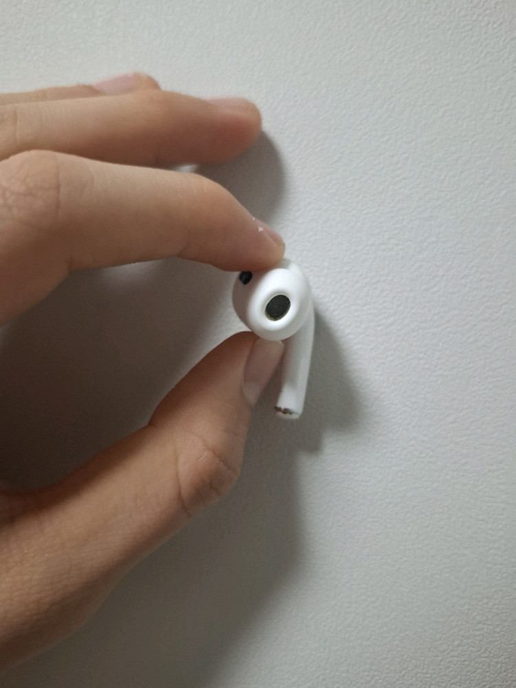 에어팟 프로2세대 왼쪽유닛 이미지