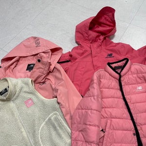 뉴발란스 키즈 바람막이 패딩 조끼 경량패딩 120 6-9세 이미지