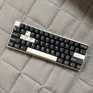 베놈 60he 8k 래피드트리거 키보드 판매합니다 이미지