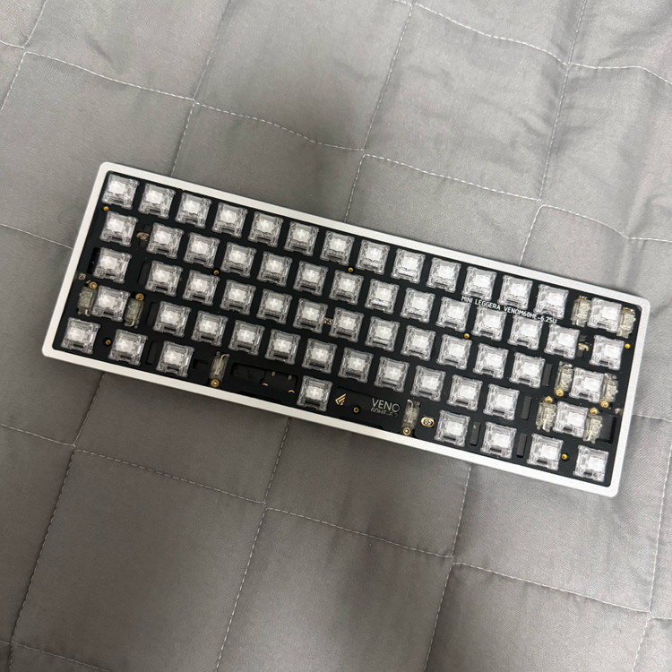 베놈 60he 8k 래피드트리거 키보드 판매합니다 이미지