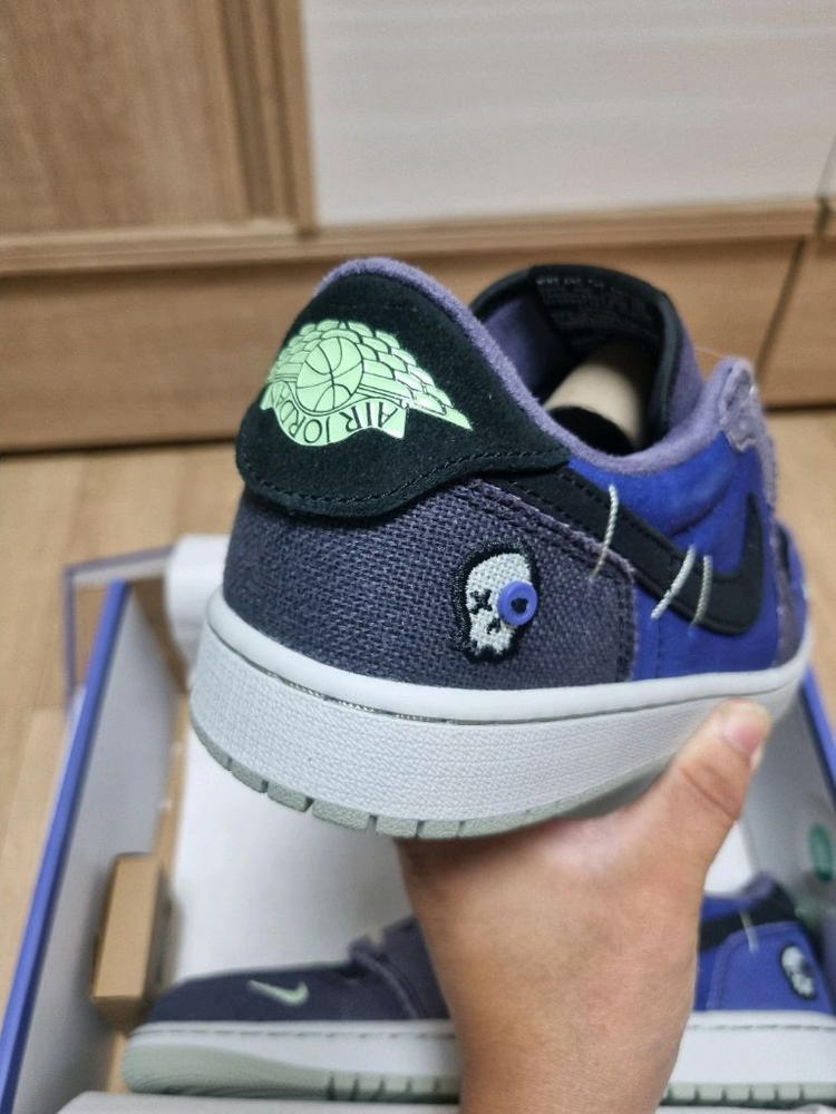 조던 1 x 자이언 윌리엄슨 레트로 로우 OG 리젠시 퍼플 앤 다크 레이즌 270 이미지