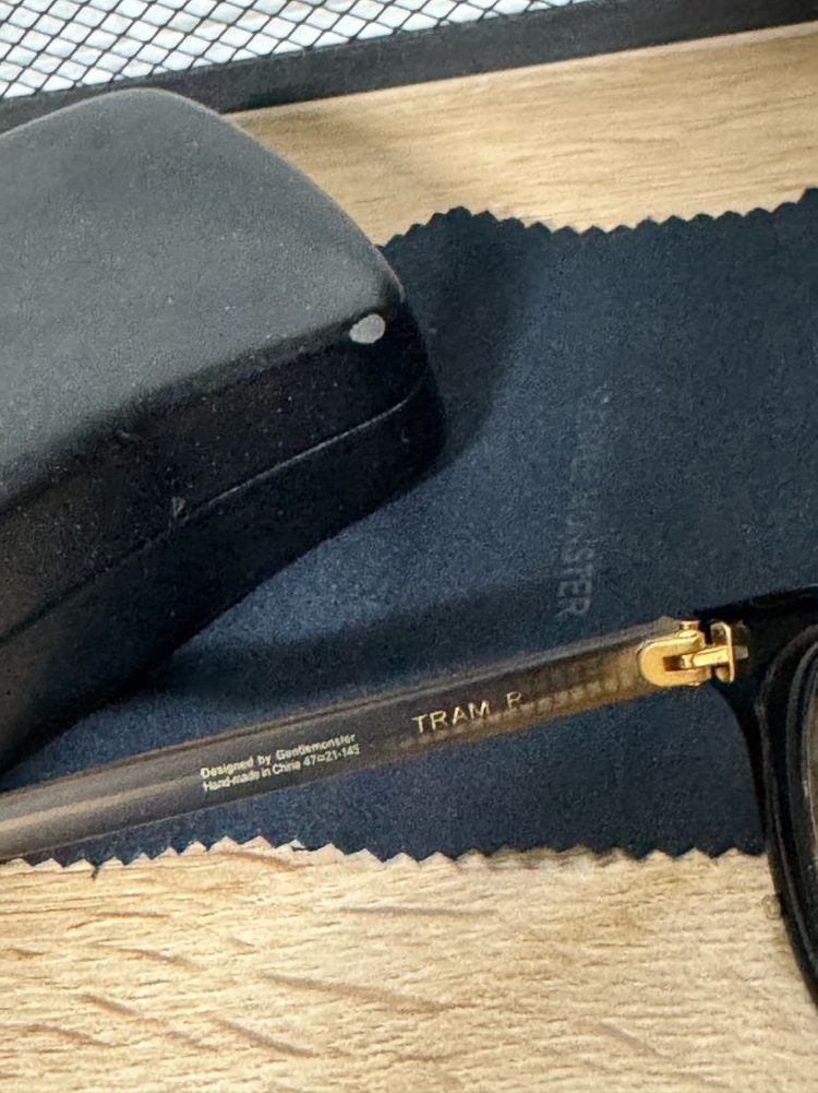 젠틀몬스터 TRAM R 안경 선글라스 이미지