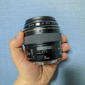 캐논 EF 50mm f1.4 USM 렌즈 이미지