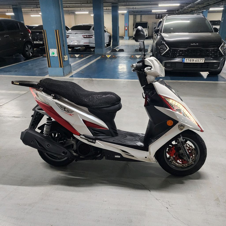 킴코 G6 125cc 16년식 29,720km 스쿠터 오토바이 이미지