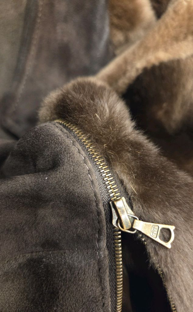 로로피아나 스웨이드 무스탕 자켓 이미지