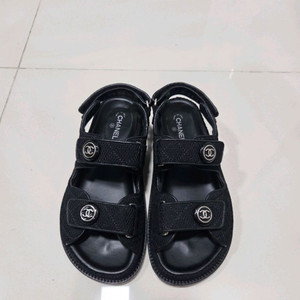샤넬 벨크로 샌들 이미지