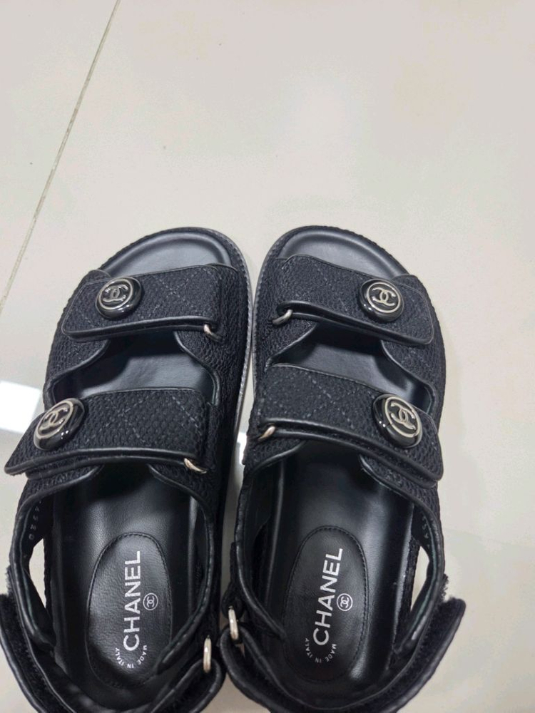 샤넬 벨크로 샌들 이미지