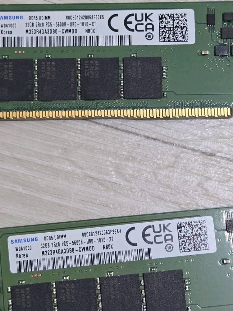 삼성 ddr5 5600 32gb x 2 64gb 팔아요 총2세트 32g x 4 판매합니다 세트에 64g 이미지
