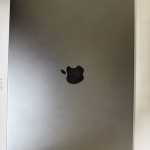 맥북프로 16 M5 pro 스페이스 블랙 이미지