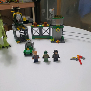 [레고] 정품 76944 쥬라기월드 티렉스 공룡 탈출 이미지