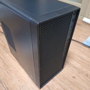 게임용 사무용 컴퓨터 PC 본체 AMD Ryzen 5500GT 발로란트 오버워치 작업용 데스크탑 이미지