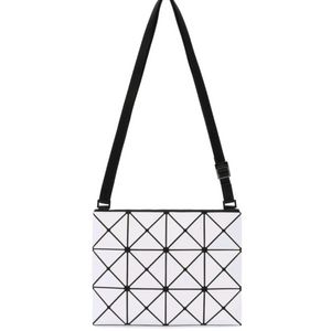 바오바오 루센트 크로스 숄더백 화이트 이미지