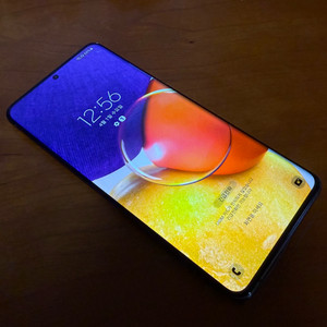 갤럭시 퀀텀2 / 128GB 스마트폰 이미지