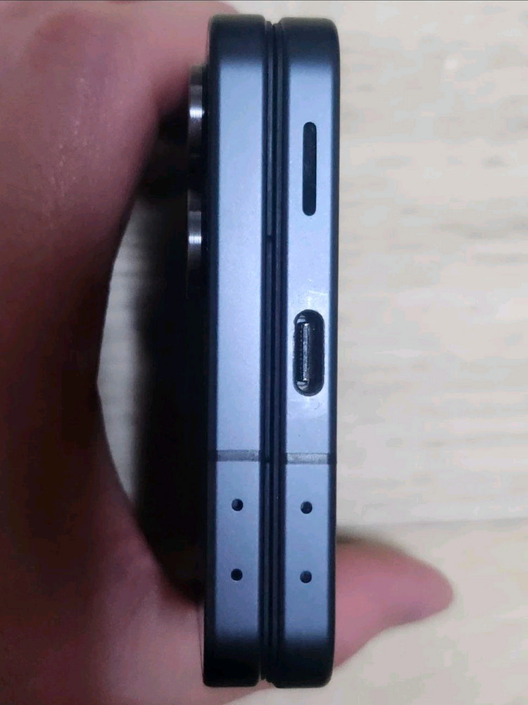 갤럭시 Z플립7 512기가 자급제 블랙팝니다 이미지