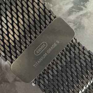 애플워치 울트라3 티타늄 밀레니즈루프 사이즈 L 이미지