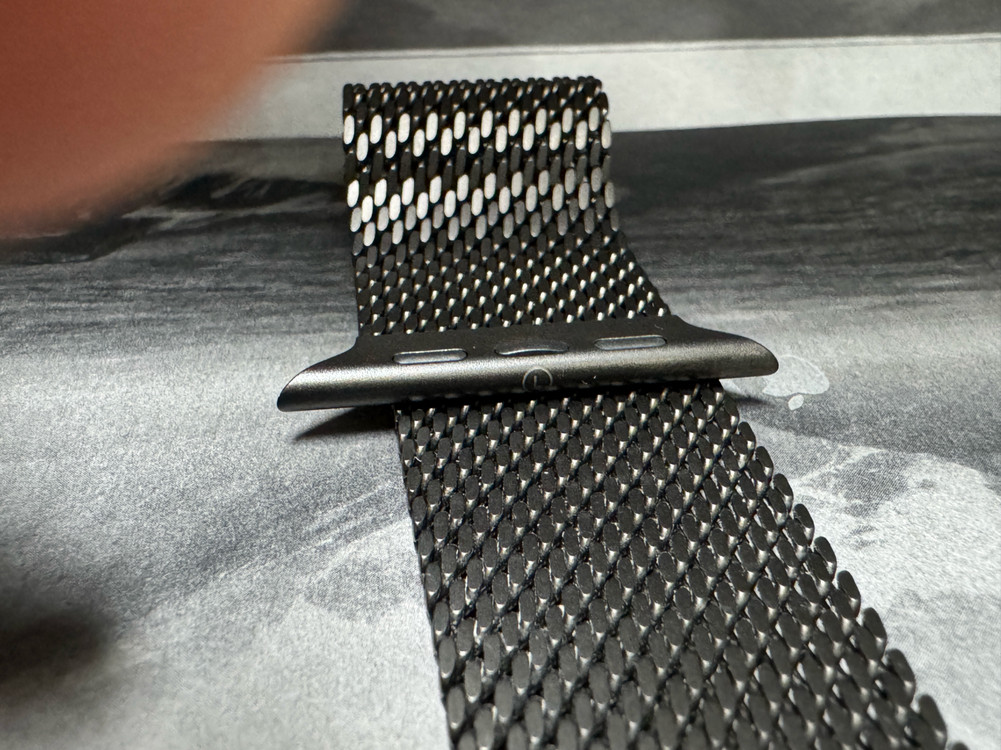 애플워치 울트라3 티타늄 밀레니즈루프 사이즈 L 이미지