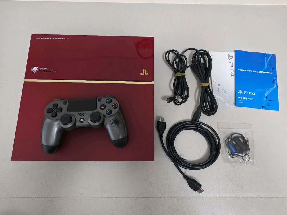 PS4 메탈기어 솔리드5 팬텀페인 에디션 팝니다 이미지