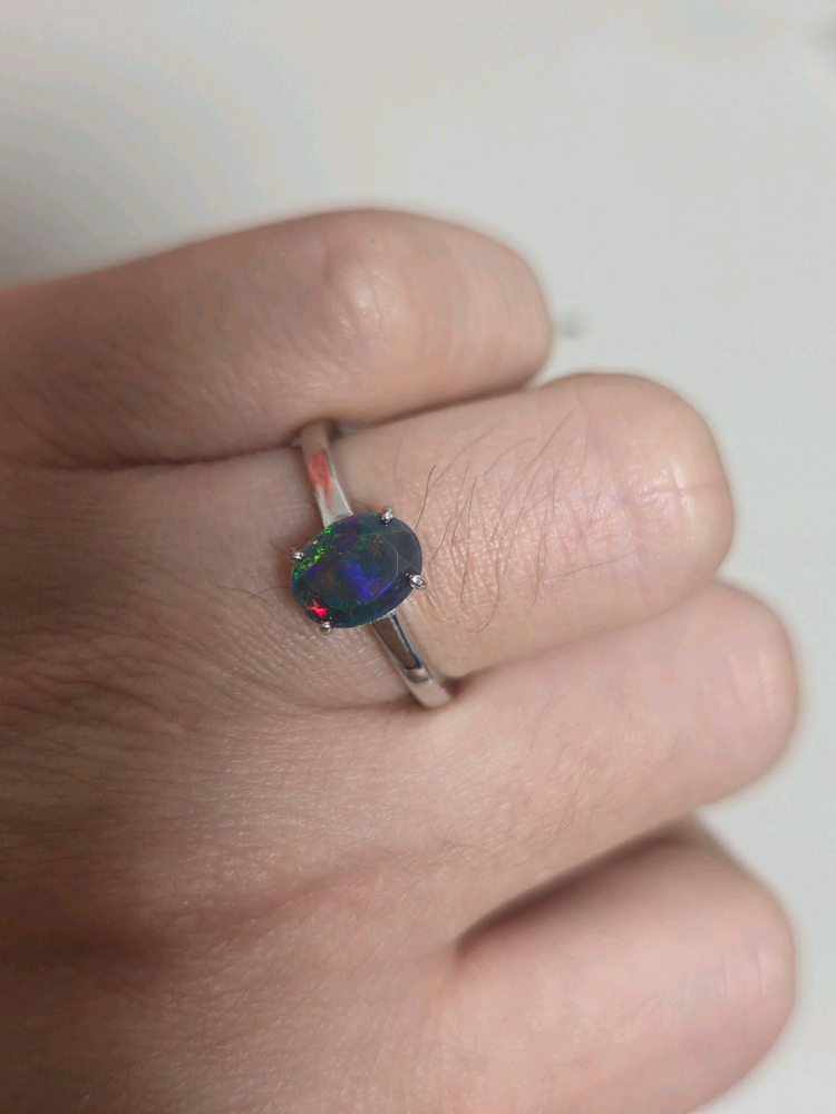 블랙 오팔 은반지 이미지