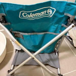 콜맨 캠핑용 접이식 의자 이미지