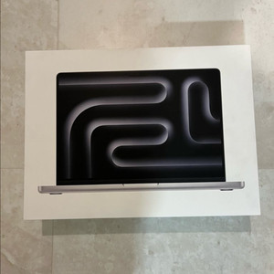 미개봉 맥북프로 14인치 m5pro 24램 1테라 실버 강남 이미지