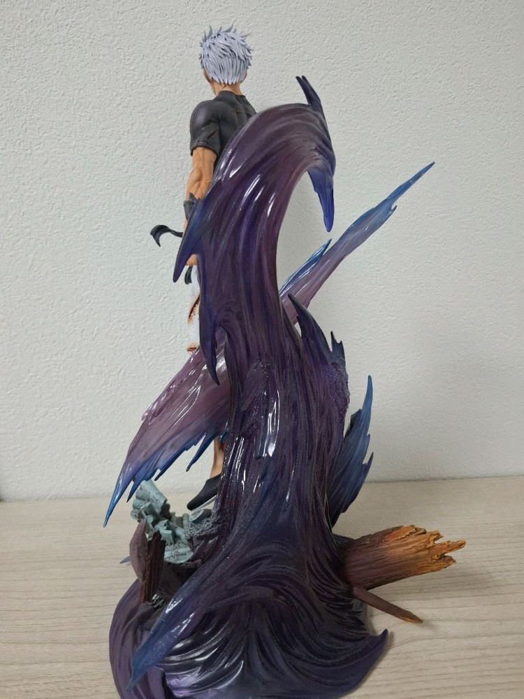 주술회전 고죠 사토루 레진 피규어 이미지