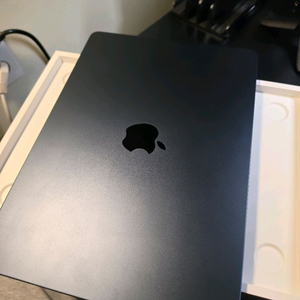 맥북에어 m4 13인치 미드나이트 512기가 영문 키보드 이미지