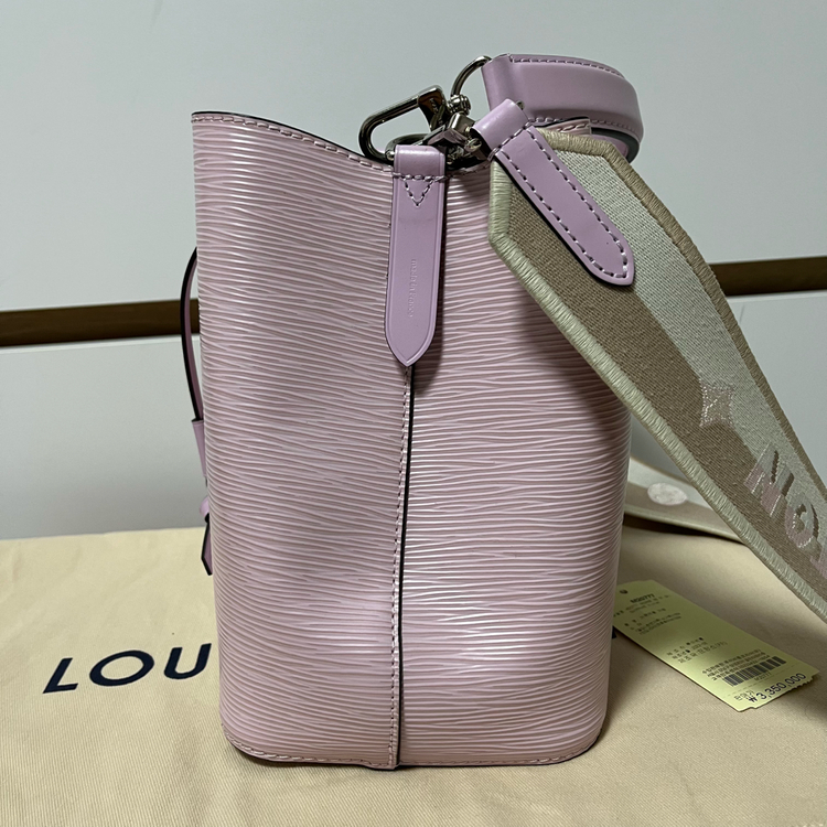 루이비통 네오노에BB 에피 자카드스트랩 기모브퍼플 핑크컬러 풀구성 팝니다. 이미지