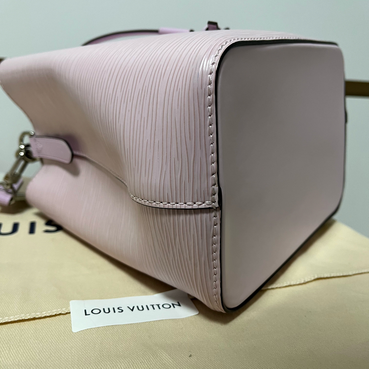 루이비통 네오노에BB 에피 자카드스트랩 기모브퍼플 핑크컬러 풀구성 팝니다. 이미지