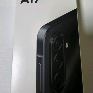 미개봉 자급제 갤럭시A17 블랙 128GB 판매합니다. 이미지
