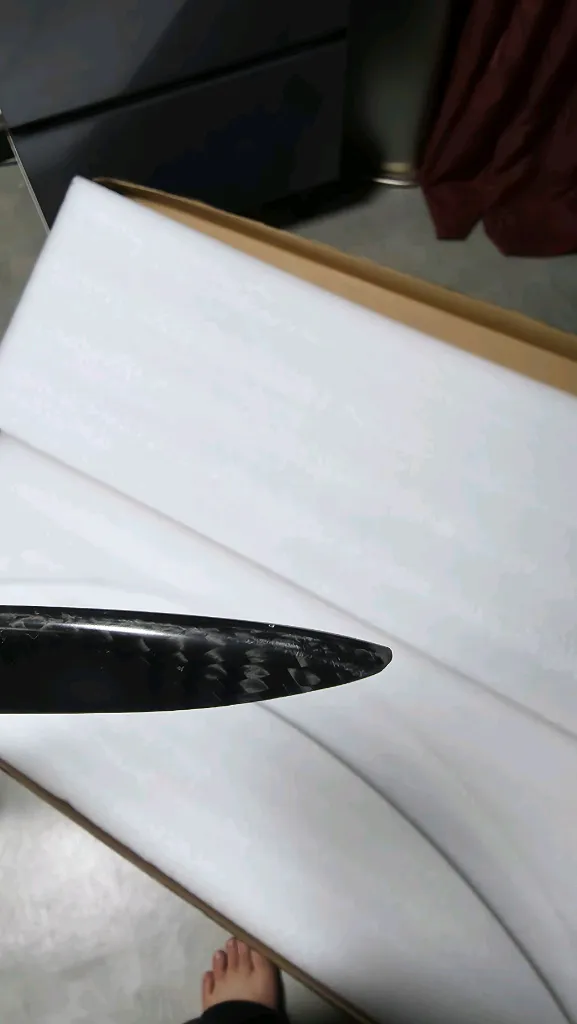 테슬라 모델3 퍼포먼스 순정 카본 스포일러 이미지