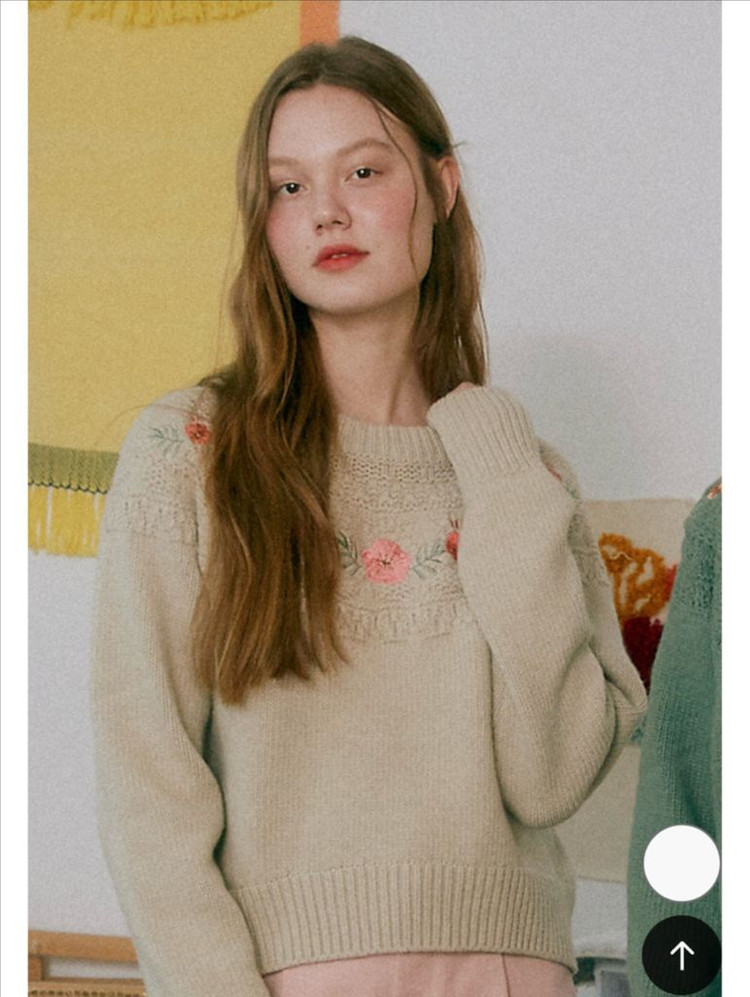 류이서,한선화착용:)보카바카 플라워 자수 니트-베이지 이미지