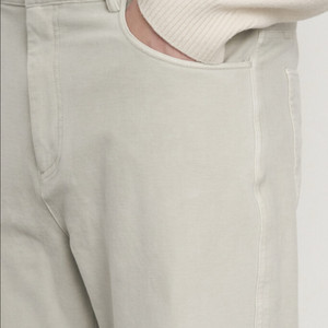 한섬 TIME 25 스트레이트 핏 데님 팬츠 (82) 이미지