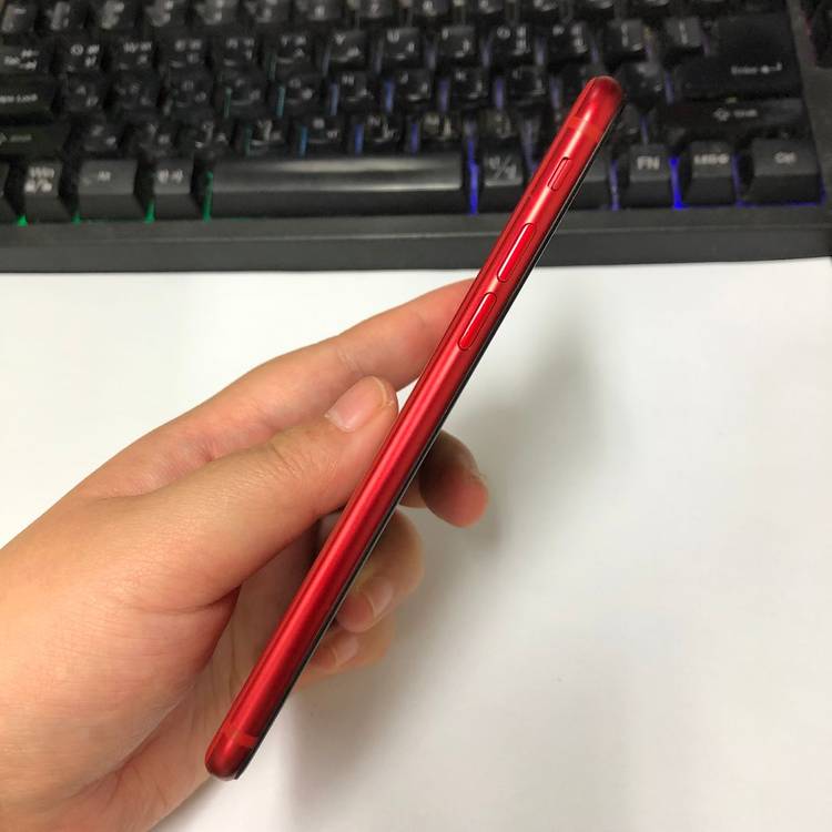 아이폰8 64GB 특SSS급 레드 중고폰 배터리100% 인스타 사진폰 레트로감성 카메라폰 186121 이미지