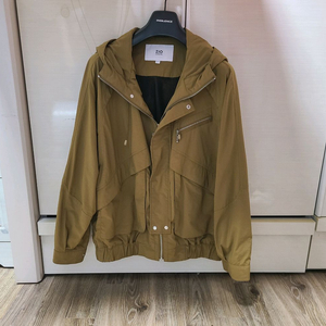 지오송지오 자켓 명품의류오버핏바람막이패딩블루종바이커백맨투맨구찌루이비통톰브라운몽클레어스톤아일랜드에르메스맨투맨우영미준지 이미지