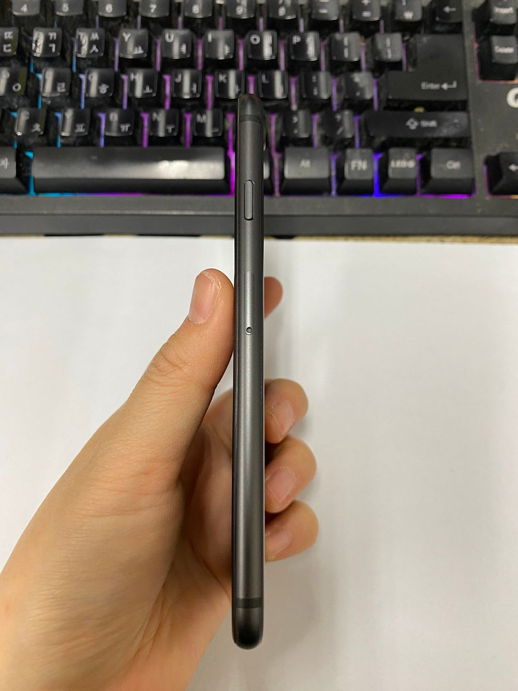 아이폰8 64GB 스그 SSS급 새폰급 중고폰 배터리100% 빈티지감성 카메라폰 인스타 사진폰 207437 이미지