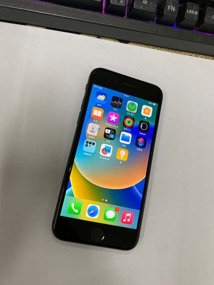 아이폰8 64GB 스그 SSS급 새폰급 중고폰 배터리100% 빈티지감성 카메라폰 인스타 사진폰 207437 이미지