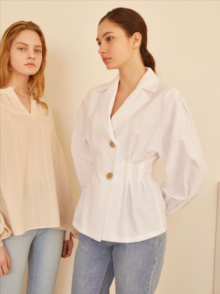 모한 블라우스 자켓 새상품 화이트 볼륨 자켓 이미지