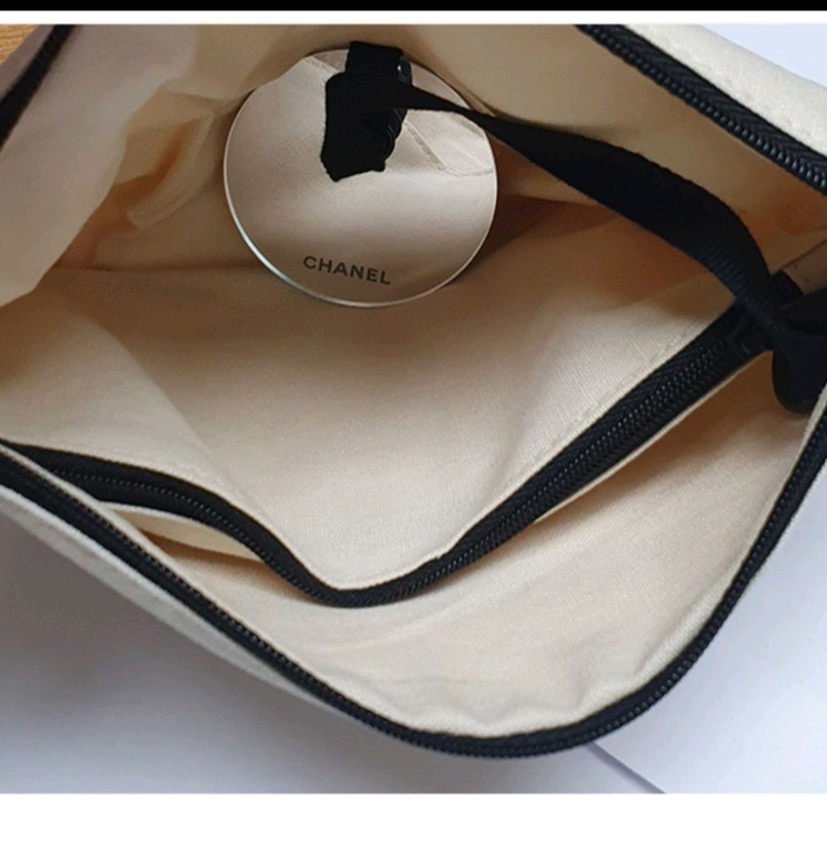 <새제품>샤넬 뷰티 이중 파우치 코튼(+ 탈부착가능한 거울 포함) 이미지