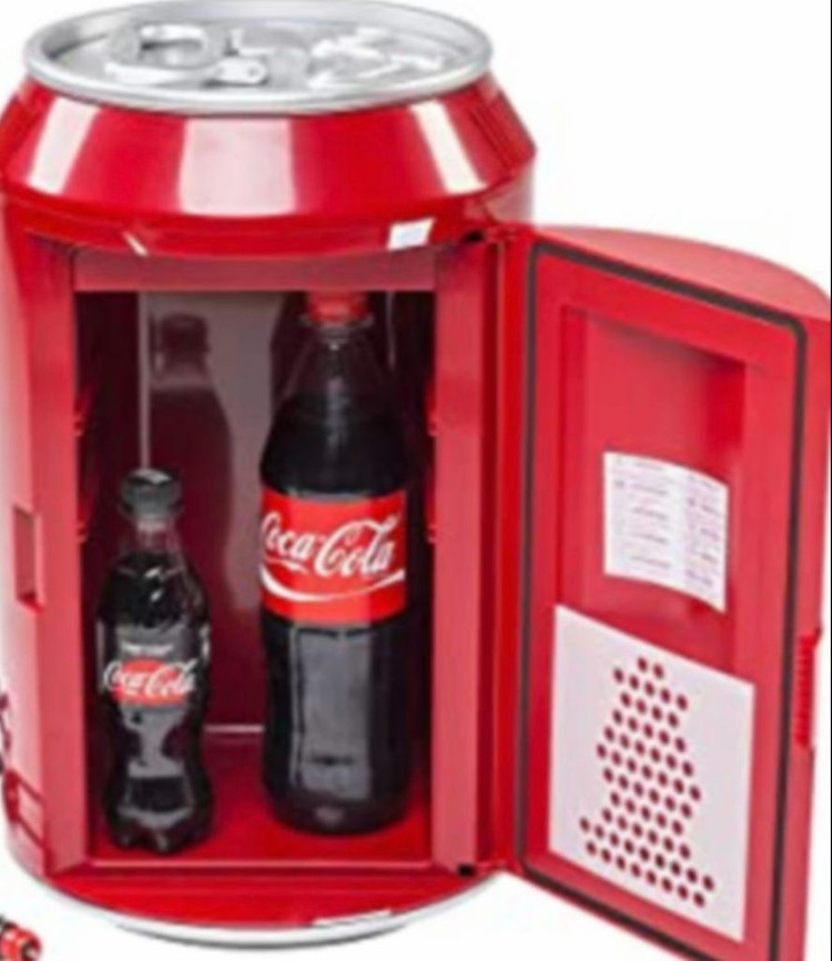 차에보관만함)코카콜라 캔 모양 미니 냉장고.코카콜라냉장고.캠핑용품.차량용냉장고.캠핑냉장고.음료냉장고.미니냉장고 이미지