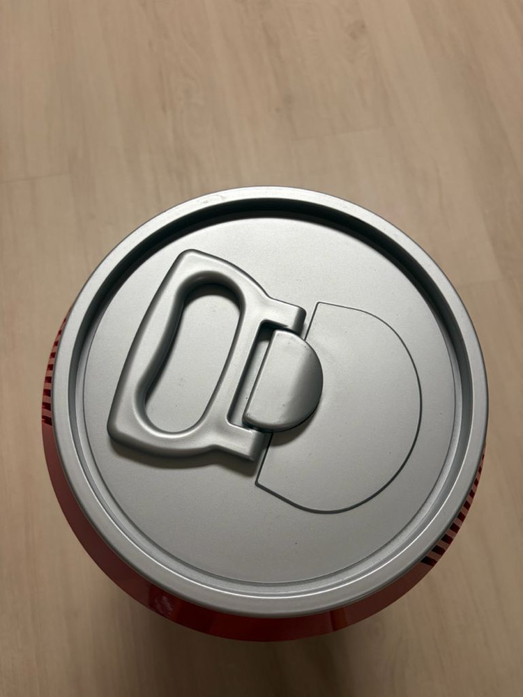 차에보관만함)코카콜라 캔 모양 미니 냉장고.코카콜라냉장고.캠핑용품.차량용냉장고.캠핑냉장고.음료냉장고.미니냉장고 이미지