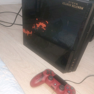 플스4 프로 팝니다 몬스터헌터 에디션 이미지